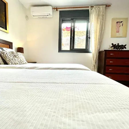 Villa Wonderful With Private Pool, Wifi, Gym And Barbecue In South Tenerife Costa Adeje (Tenerife)