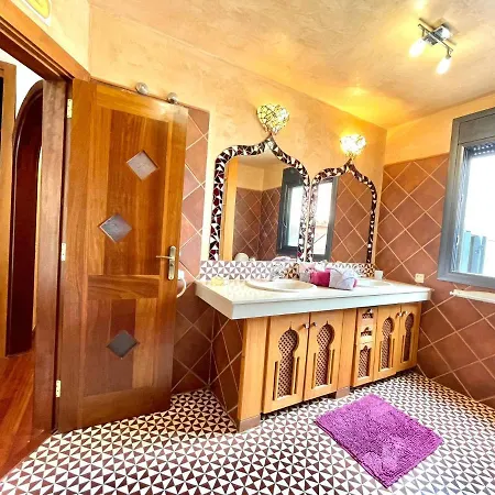 Wonderful With Private Pool, Wifi, Gym And Barbecue In South Tenerife *