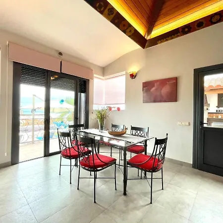 Wonderful With Private Pool, Wifi, Gym And Barbecue In South Tenerife Villa Costa Adeje